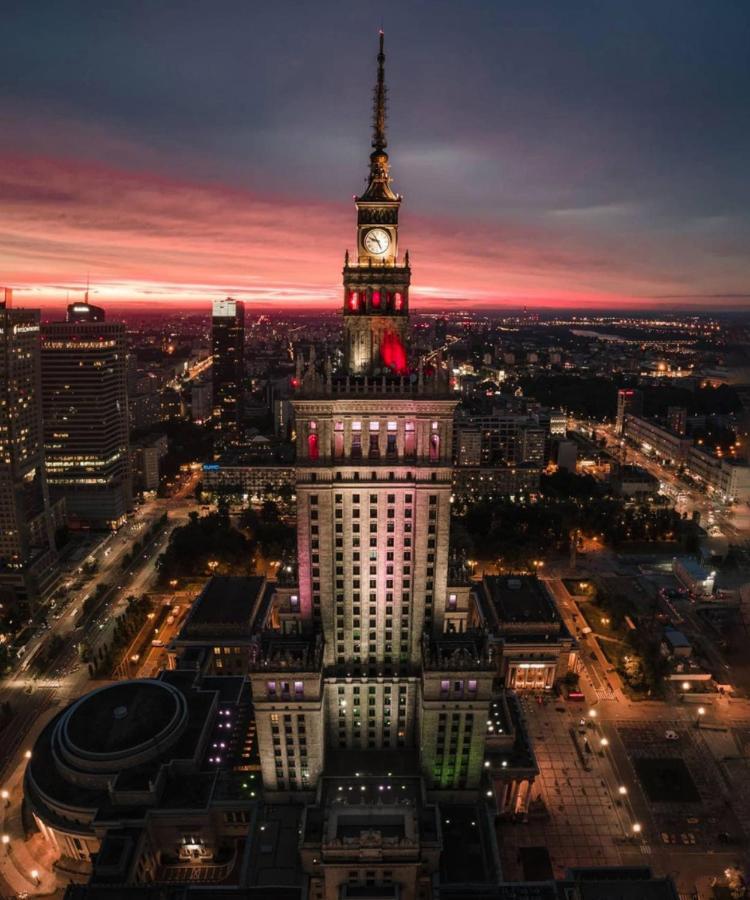 Super Brown 2x Metro Nowy Wifi Netflix Spotify Panorama Miasta Apartment
